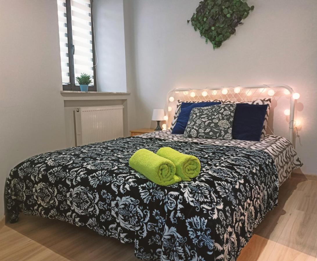Apartament Granatowy Swietoduska 12 루블린 외부 사진